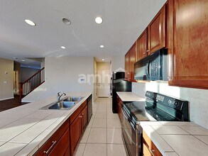 16224 E 54th Ave in Denver, CO - Foto de edificio - Building Photo