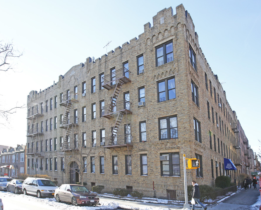 902 41st Street Apartments in Brooklyn, NY - Building Photo