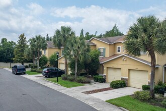 11644-11650 Mango Ridge Blvd in Seffner, FL - Building Photo - Building Photo