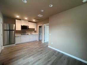5092 Jurupa Ave in Riverside, CA - Building Photo - Building Photo