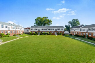 Pleasant Harbor Apartments in Pleasantville, NJ - Building Photo - Building Photo