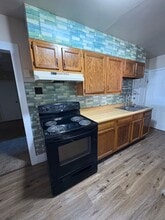 810 Monroe St-Unit -810 Monroe St - 1st Fl in Stroudsburg, PA - Building Photo - Building Photo