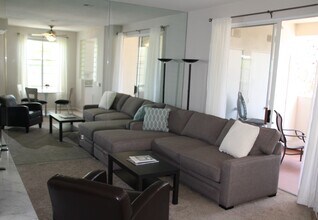 3621 Bernwood Pl, Unit 112 in San Diego, CA - Building Photo - Building Photo