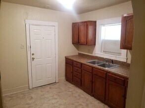 2828 Burton Ave in Fort Worth, TX - Building Photo - Building Photo