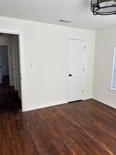 703 N Blair St in Belton, TX - Building Photo - Building Photo