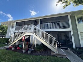 700 E Airport Blvd in Sanford, FL - Building Photo