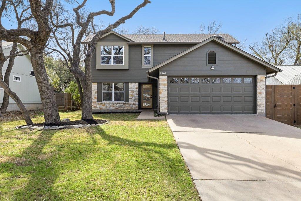 8202 Cache Dr in Austin, TX - Building Photo