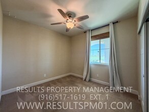 1573 Osborn Dr in Woodland, CA - Building Photo - Building Photo