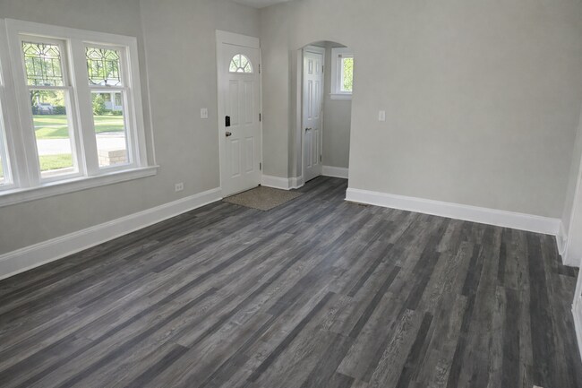 4441 E 131st St in Garfield Heights, OH - Building Photo - Building Photo