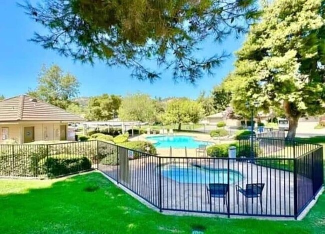4241 Los Padres Dr, Unit 4241 Los Padres Drive in Fallbrook, CA - Building Photo - Building Photo