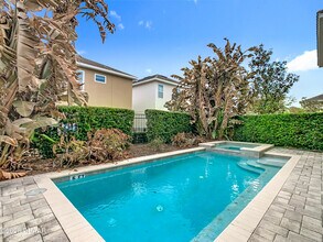 411 Novi Path in Kissimmee, FL - Building Photo - Building Photo