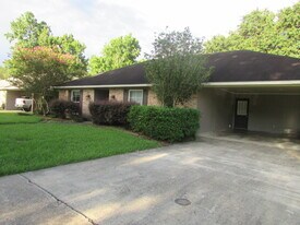 900 Broadmoor Blvd in Lafayette, LA - Building Photo