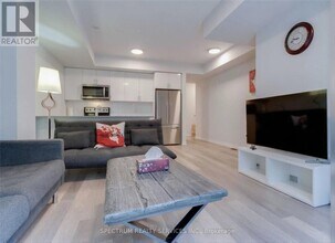 1200 Main St E in Milton, ON - Building Photo - Building Photo