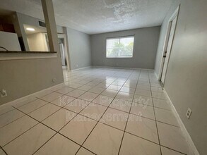 11423 NW 35th St in Coral Springs, FL - Building Photo - Building Photo