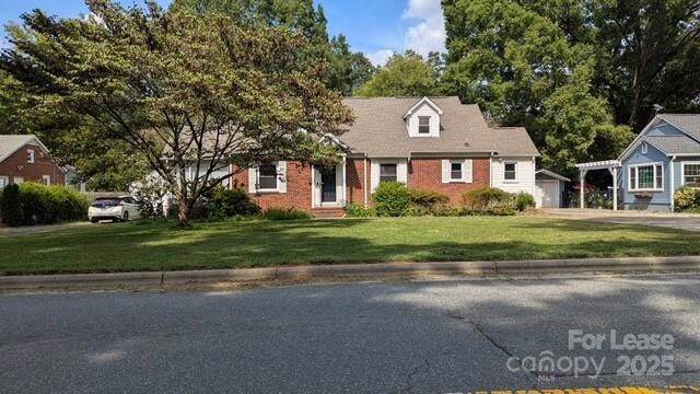 1507 Woodland Dr