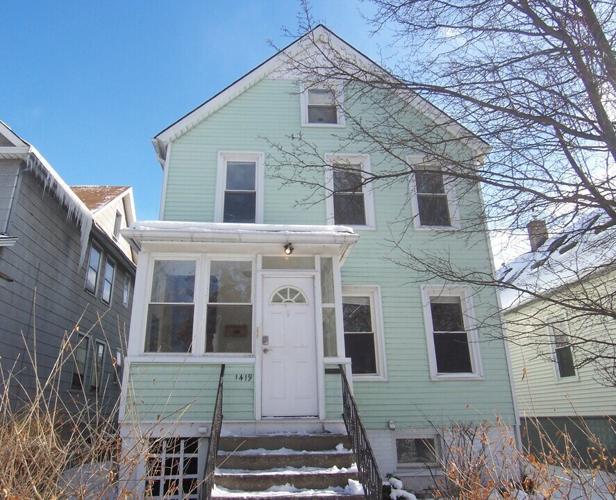 1419 Darrow Ave in Evanston, IL - Building Photo