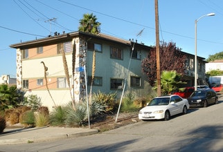 3210 Ellsworth St in Los Angeles, CA - Foto de edificio - Building Photo