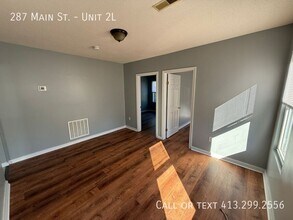 287 Main St in Springfield, MA - Building Photo - Building Photo