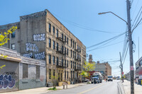 516-518 Morgan Ave in Brooklyn, NY - Foto de edificio - Building Photo