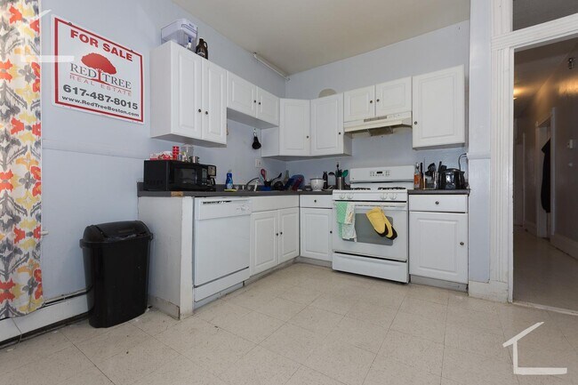 168 Hillside St, Unit 2 in Boston, MA - Building Photo - Building Photo