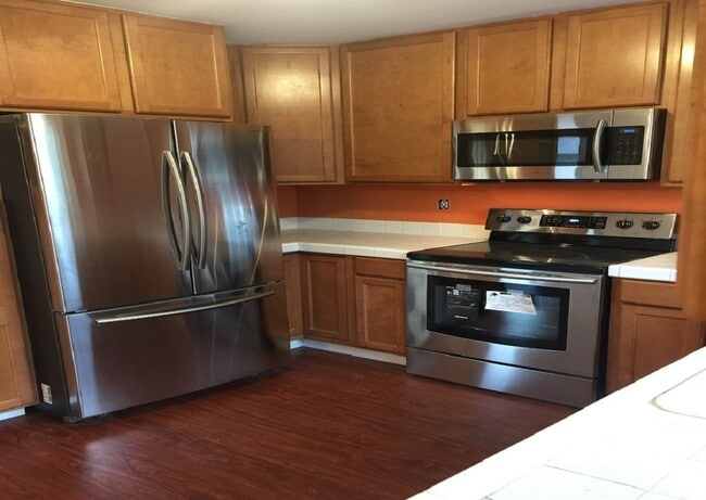 property at 11301 NE Morris St