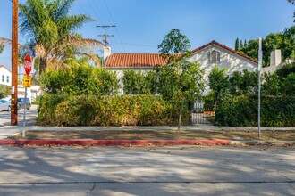 758 N Cherokee Ave in Los Angeles, CA - Building Photo - Building Photo