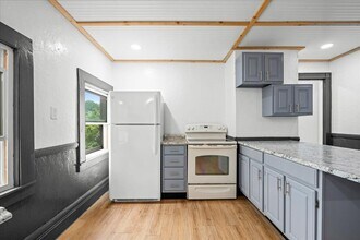 23 Stoneland Rd in Worcester, MA - Building Photo - Building Photo