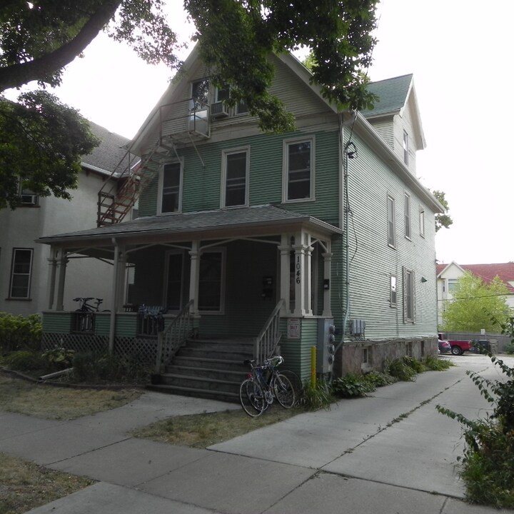 1046 Jenifer St, Unit 3 in Madison, WI - Building Photo