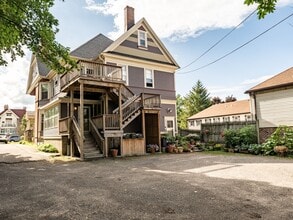 1108 Lake Ave in Rochester, NY - Building Photo - Building Photo