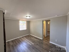 833 Reliance St in Charlotte, NC - Building Photo - Building Photo