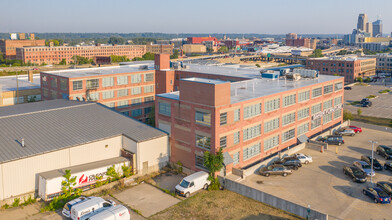 Baker Lofts in Grand Rapids, MI - Foto de edificio - Building Photo