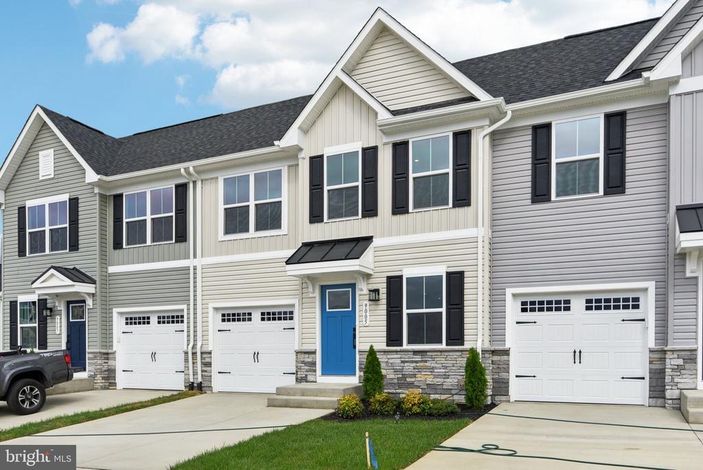 9005 Owensby Dr in Fredericksburg, VA - Building Photo