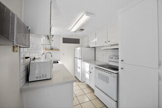 3555 Old Chamblee Tucker Rd in Atlanta, GA - Building Photo - Building Photo