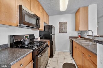 60 S Van Dorn St in Alexandria, VA - Building Photo - Building Photo