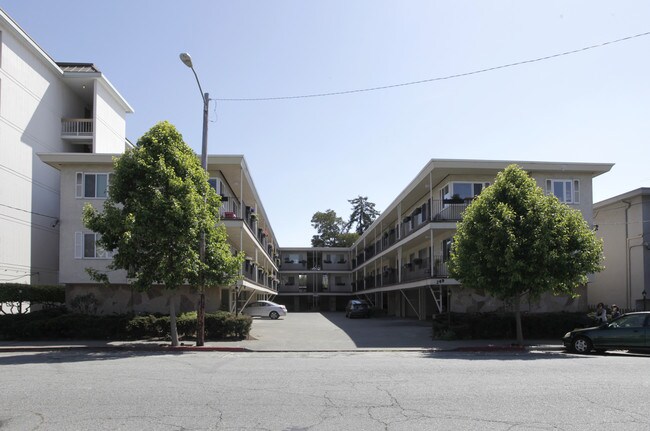 41T Apartments in Oakland, CA - Foto de edificio - Building Photo