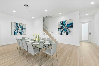 1450 SW 23rd St in Fort Lauderdale, FL - Building Photo - Building Photo