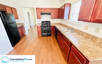 1314 Crosstown Ct in Memphis, TN - Building Photo - Building Photo