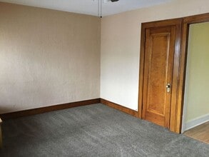 257 Wilcox St, Unit 307 in Joliet, IL - Building Photo - Building Photo