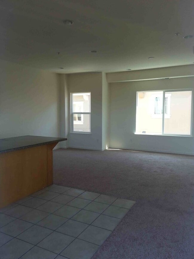 1710 Liberty Pointe Way in San Leandro, CA - Building Photo - Building Photo