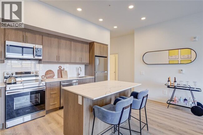 1333 Weber St E in Kitchener, ON - Building Photo - Building Photo