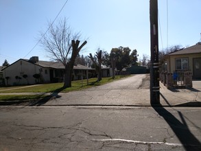 901-1003 Barney St in Merced, CA - Building Photo - Other