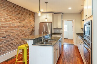 1242 E Fort Ave in Baltimore, MD - Building Photo - Building Photo