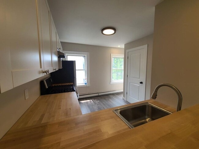 80 Garden in Poughkeepsie, NY - Building Photo - Building Photo