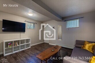 1579 W Maple Ave in Denver, CO - Building Photo - Building Photo