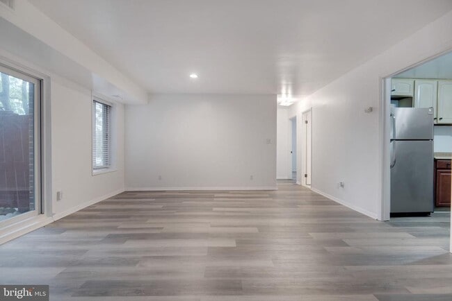 10850 Green Mountain Cir in Columbia, MD - Building Photo - Building Photo