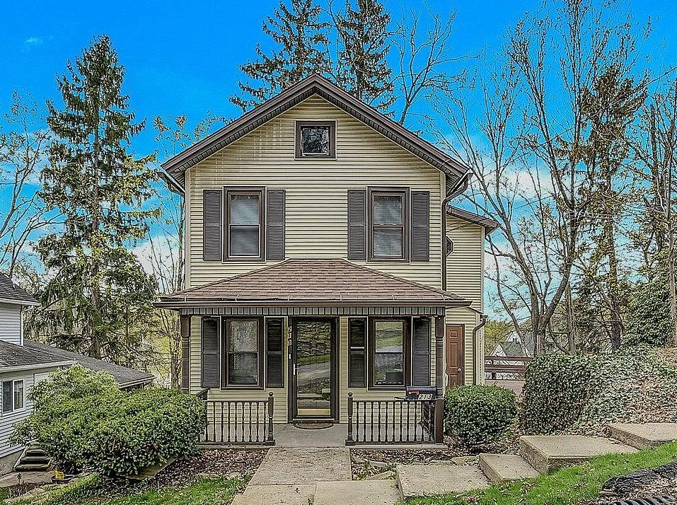 213 Colburn Ave in Clarks Summit, PA - Building Photo