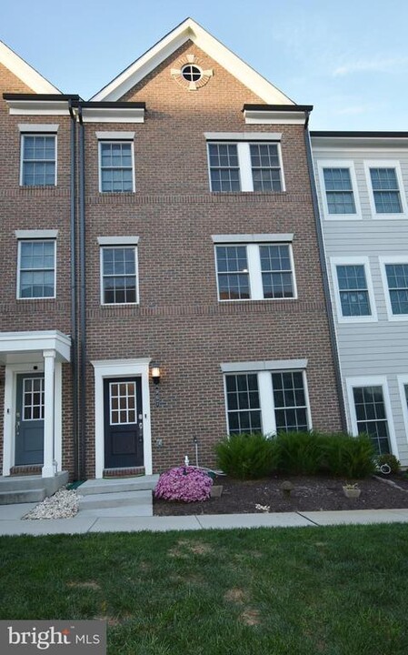 967 Sperry Way in Sykesville, MD - Building Photo
