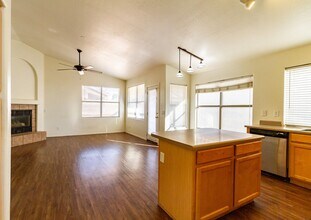 9458 E Plana Ave in Mesa, AZ - Building Photo - Building Photo