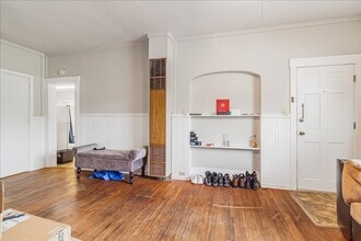 212 W North St in Warrensburg, MO - Building Photo - Building Photo