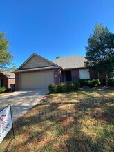 12527 S Cedar Ave in Jenks, OK - Foto de edificio - Building Photo